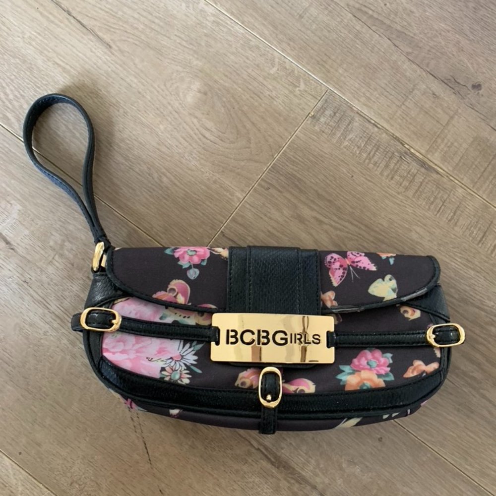 BCBGirls Black Flower Wristlet/ Clutch